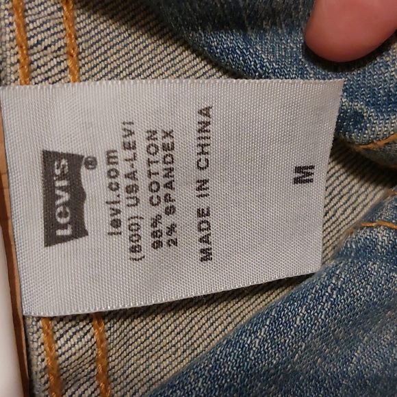 Vintage Levi's Cropped Trucker Jacket - Picture 6 of 6